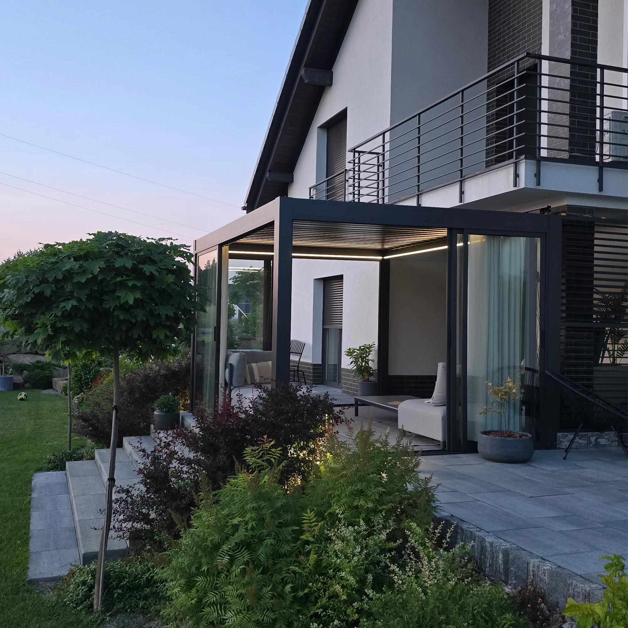 Drzwi przesuwne szklane 3M do pergoli Luxe antracytowe - zdjęcie 12